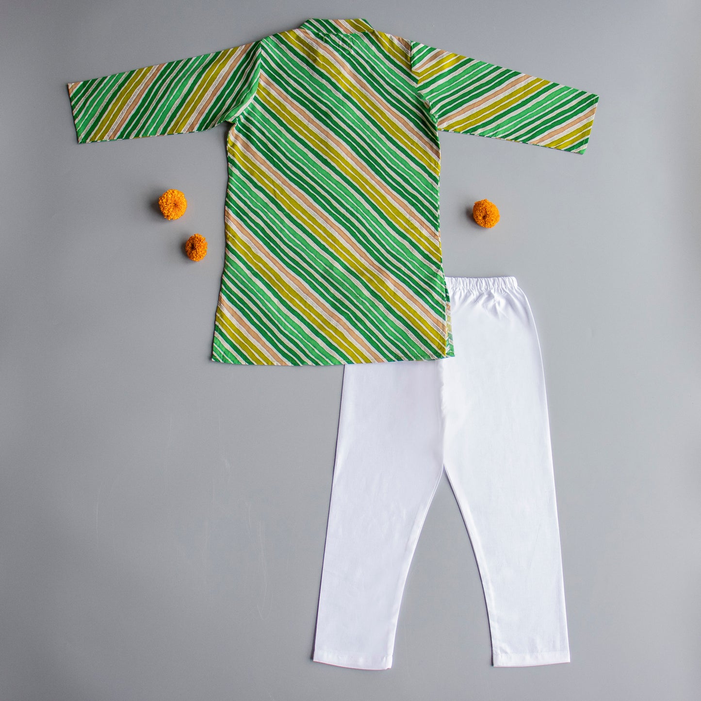 Festive Green Lehriya Kurta Pyjama