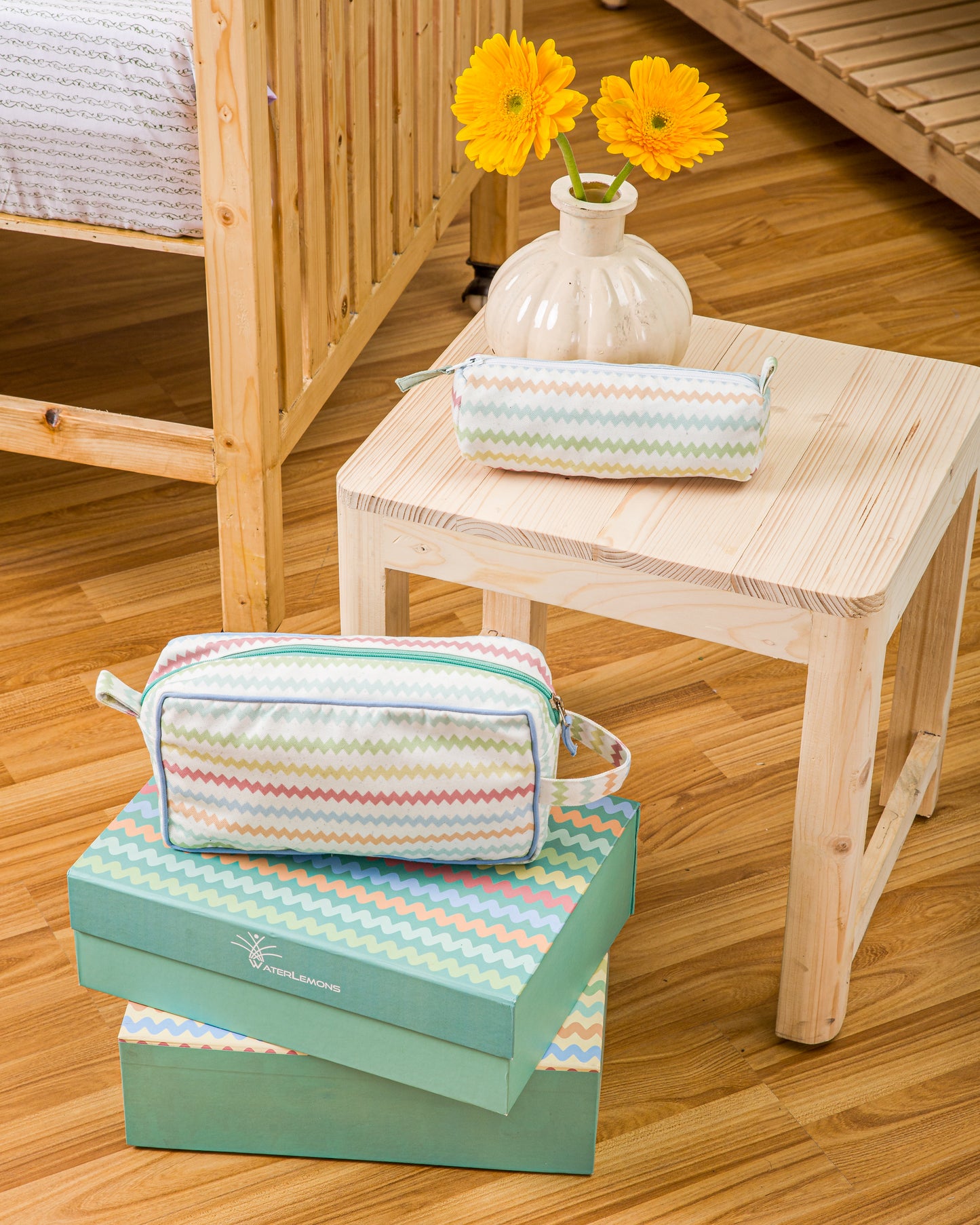 ACCESSORY POUCH- ZIG ZAG
