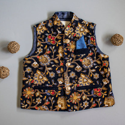 Ethnic Kurta With Navy Blue Pocket Square Velvet Jacket And Pyjama