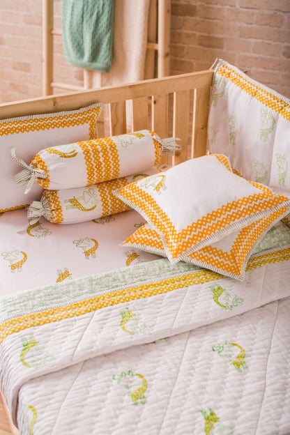 BABY BEDDING SET- GIRAFFE - ITSYBOO